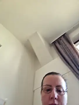 Snapshot of Goodass7 chatting on 11.21.25 Goodass7 online show from 11.21.25