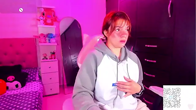 Vannessa  Shy online show from 03.05.26