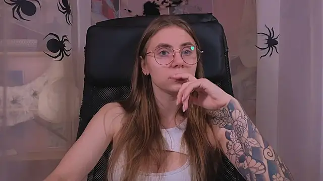 Snapshot of _AnnaStark_ chatting on 11.01.25 AnnaStark online show from 11.01.25