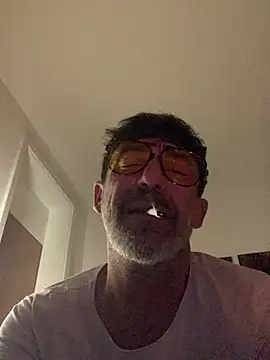 Snapshot of maxximere chatting on 03.20.26 maxximere online show from 03.20.26