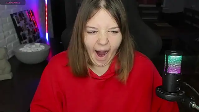 XNirvanaX online show from 10.08.25