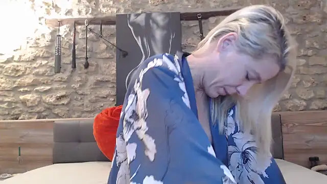 Naschkatze01 online show from 12.21.25