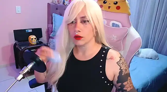 Luna Paris  online show from 01.08.25