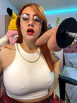 Luna Paris  online show from 10.28.25