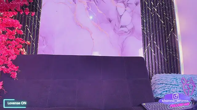 Hanna Evaanss online show from 07.23.26