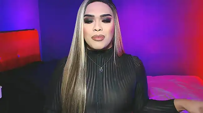 Snapshot of VictoriaEliz chatting on 12.23.24 VictoriaEliz online show from 12.23.24