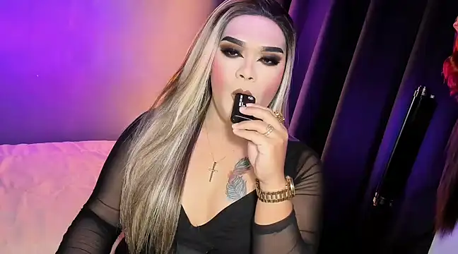 Snapshot of VictoriaEliz chatting on 03.17.25 VictoriaEliz online show from 03.17.25