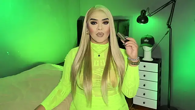 VictoriaEliz online show from 05.03.26