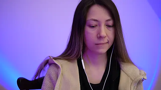 chibi moon  online show from 03.14.25