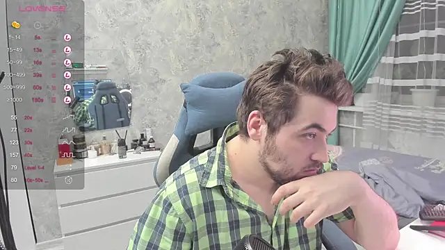 Snapshot of Morlaios chatting on 01.10.25 Morlaios online show from 01.10.25