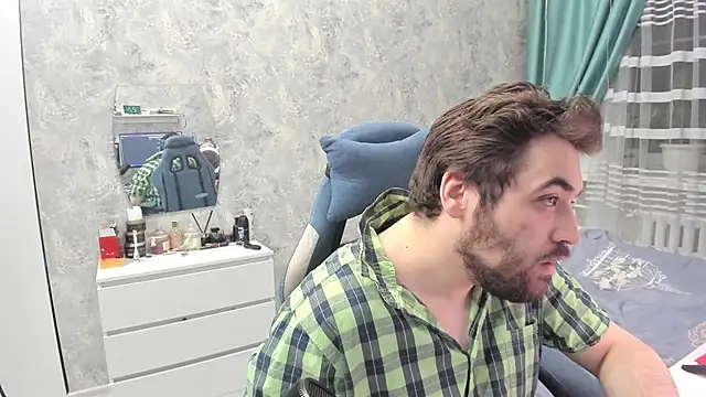 Snapshot of Morlaios chatting on 01.24.25 Morlaios online show from 01.24.25