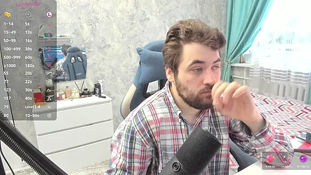 Snapshot of Morlaios chatting on 01.26.25 Morlaios online show from 01.26.25