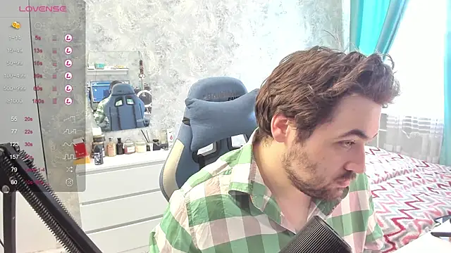 Snapshot of Morlaios chatting on 02.19.25 Morlaios online show from 02.19.25