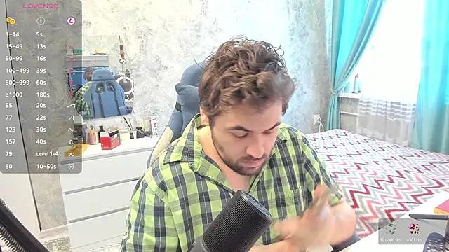 Snapshot of Morlaios chatting on 02.24.25 Morlaios online show from 02.24.25