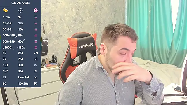 Snapshot of Morlaios chatting on 11.11.25 Morlaios online show from 11.11.25