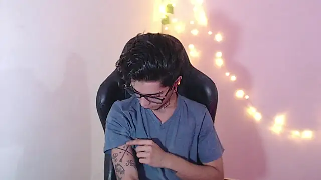 Snapshot of saad_man chatting on 02.11.25 saad man online show from 02.11.25