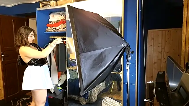 VanessaDoyle online show from 02.11.25