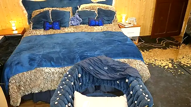 VanessaDoyle online show from 02.12.25