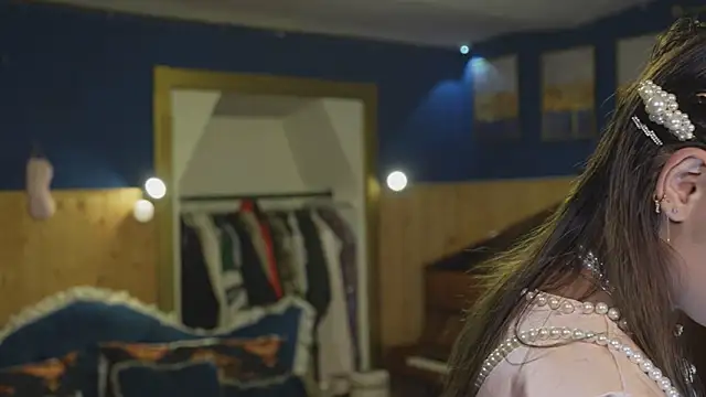 VanessaDoyle online show from 09.21.25