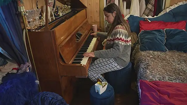 VanessaDoyle online show from 11.22.25