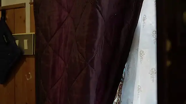 VanessaDoyle online show from 05.12.26