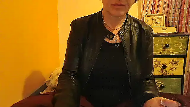 Snapshot of Althea_Love chatting on 10.10.25 Althea Love online show from 10.10.25