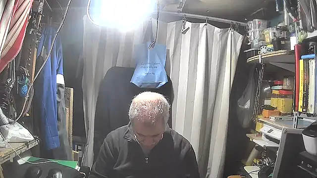 Snapshot of nonnomaturobisex chatting on 02.18.25 nonnomaturobisex online show from 02.18.25