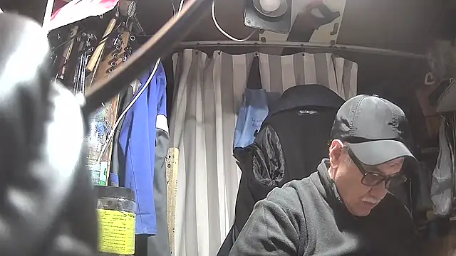 Snapshot of nonnomaturobisex chatting on 02.19.25 nonnomaturobisex online show from 02.19.25