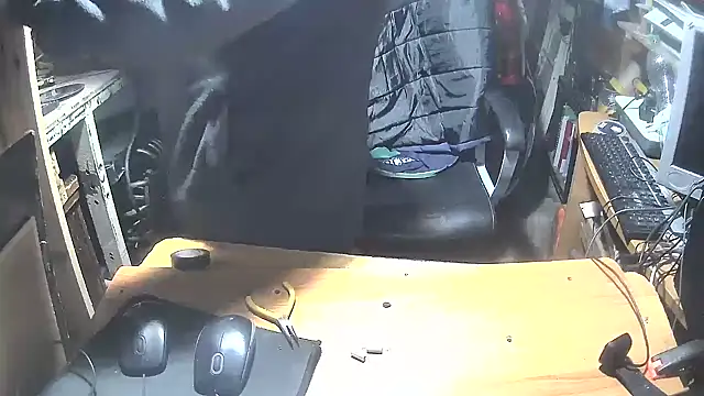 Snapshot of nonnomaturobisex chatting on 02.21.25 nonnomaturobisex online show from 02.21.25