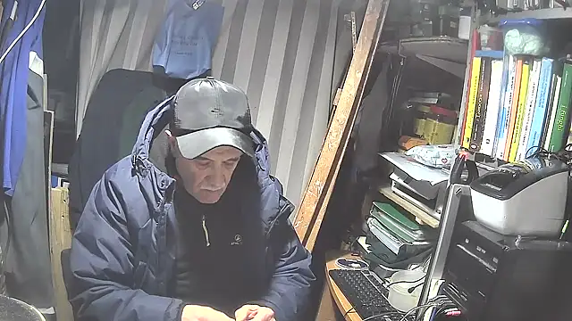 Snapshot of nonnomaturobisex chatting on 02.23.25 nonnomaturobisex online show from 02.23.25