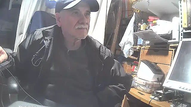 Snapshot of nonnomaturobisex chatting on 03.10.25 nonnomaturobisex online show from 03.10.25