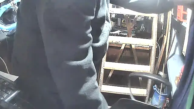 Snapshot of nonnomaturobisex chatting on 03.17.25 nonnomaturobisex online show from 03.17.25