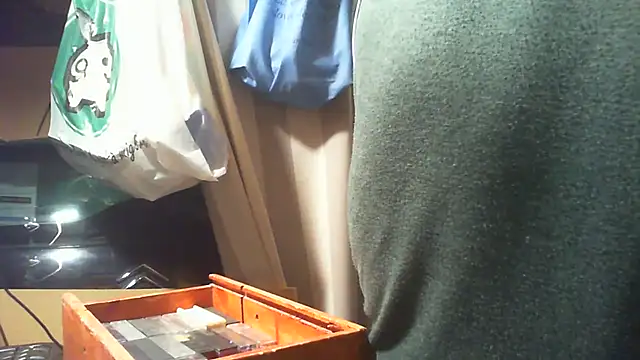 Snapshot of nonnomaturobisex chatting on 09.21.25 nonnomaturobisex online show from 09.21.25