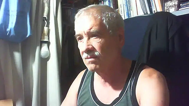 Snapshot of nonnomaturobisex chatting on 09.22.25 nonnomaturobisex online show from 09.22.25