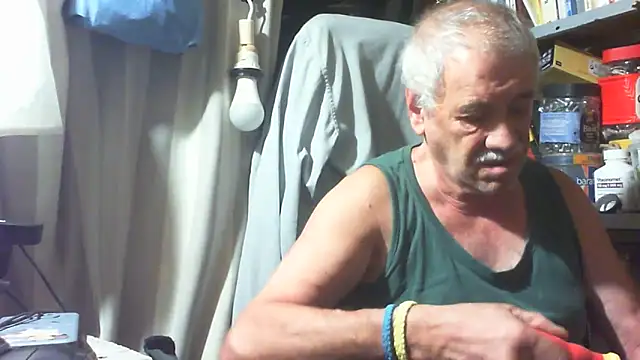 Snapshot of nonnomaturobisex chatting on 09.24.25 nonnomaturobisex online show from 09.24.25