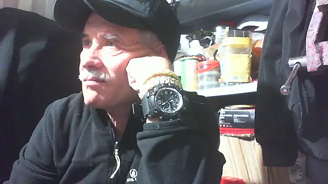 Snapshot of nonnomaturobisex chatting on 10.20.25 nonnomaturobisex online show from 10.20.25