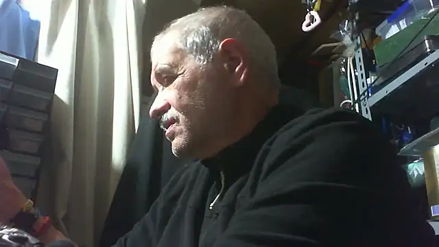 Snapshot of nonnomaturobisex chatting on 10.25.25 nonnomaturobisex online show from 10.25.25