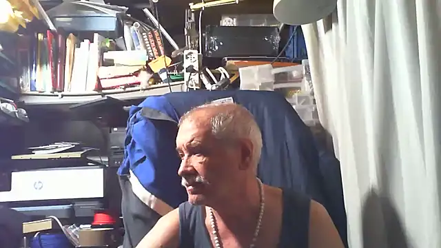 nonnomaturobisex online show from 08.04.26