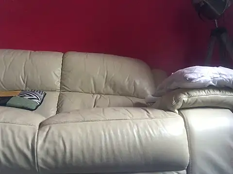 louh261 online show from 10.22.25