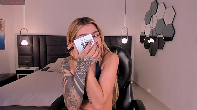LexieWayne online show from 05.15.26