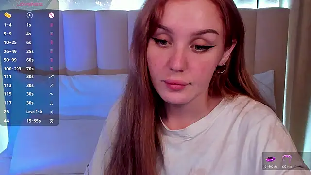 Snapshot of LianaFord chatting on 11.05.25 LianaFord online show from 11.05.25