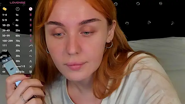 Snapshot of LianaFord chatting on 11.13.25 LianaFord online show from 11.13.25