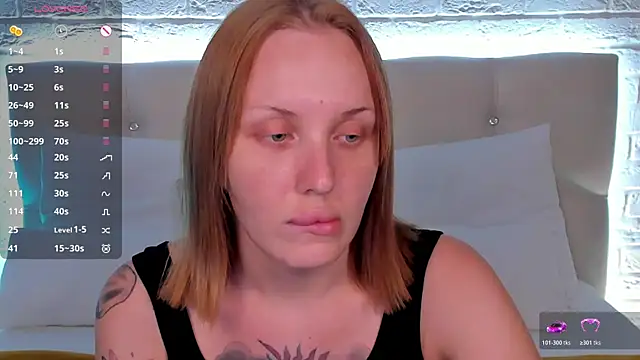 Snapshot of LianaFord chatting on 06.17.26 LianaFord online show from 06.17.26