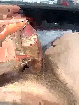 Snapshot of Vgma057 chatting on 01.12.25 Vgma057 online show from 01.12.25