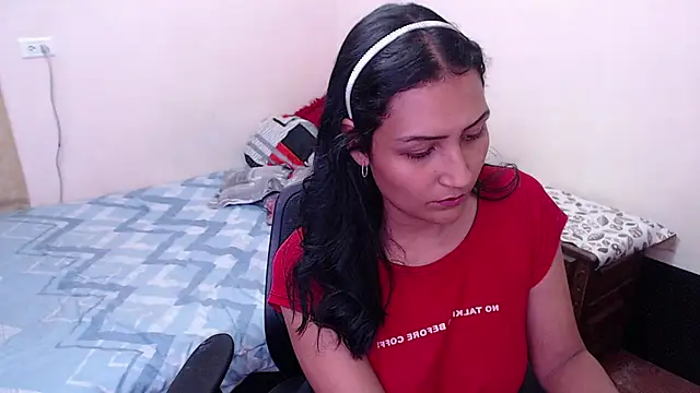 Snapshot of leah-666 chatting on 10.29.25 leah-666 online show from 10.29.25