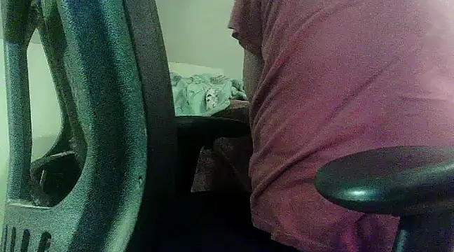 Snapshot of OralDesires2 chatting on 12.06.24 OralDesires2 online show from 12.06.24