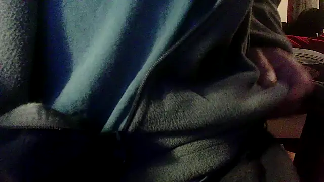 Snapshot of OralDesires2 chatting on 12.22.24 OralDesires2 online show from 12.22.24