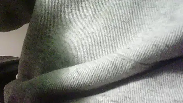 Snapshot of OralDesires2 chatting on 12.24.24 OralDesires2 online show from 12.24.24