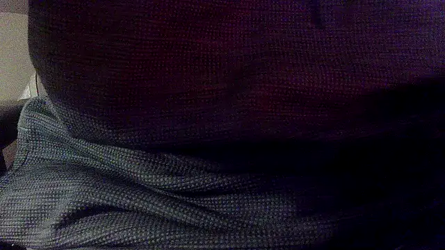 Snapshot of OralDesires2 chatting on 12.25.24 OralDesires2 online show from 12.25.24