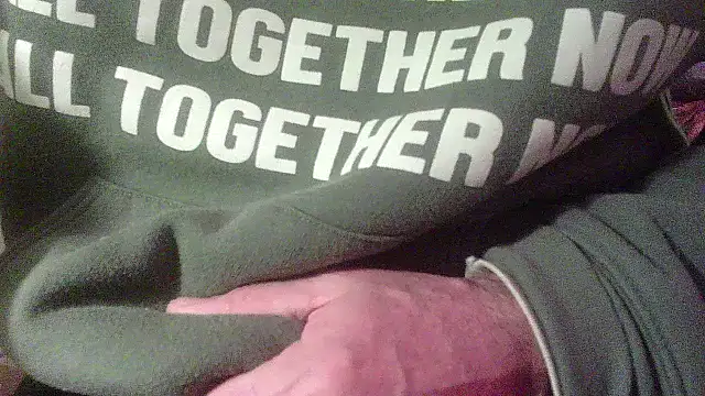 Snapshot of OralDesires2 chatting on 01.31.25 OralDesires2 online show from 01.31.25